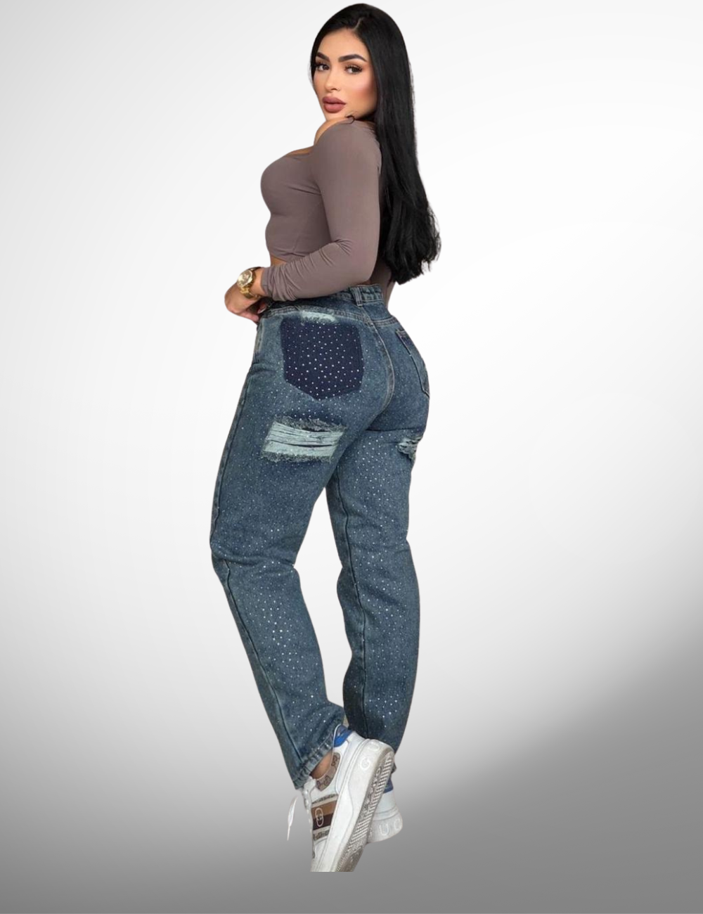 Boyfriend tipo europeo rígido con pedrería