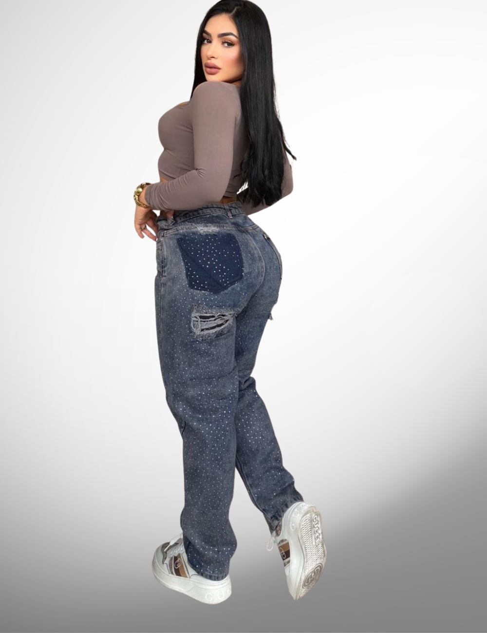 Boyfriend tipo europeo rígido con pedrería